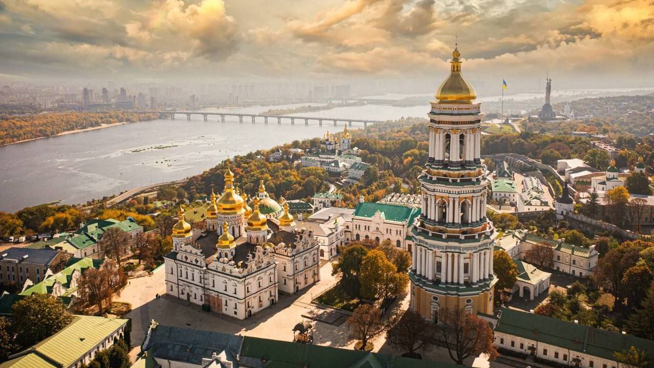 Дві юридичні особи з назвою Києво-Печерської Лаври: що записано в державному реєстрі