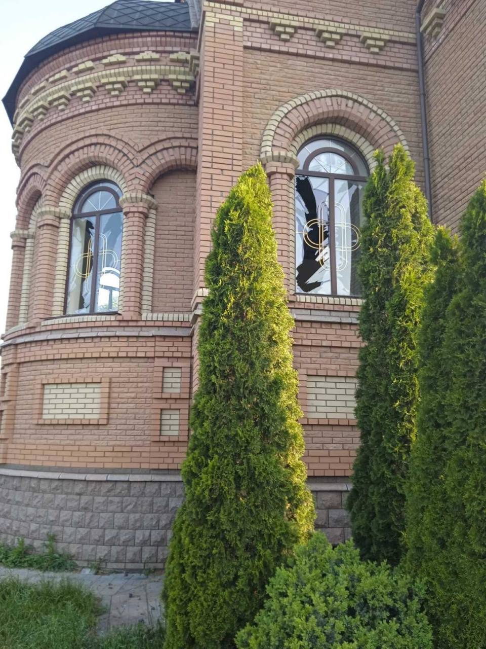 Обстріл у Тернуватому: пошкоджено монастир і храм, загинула його регент