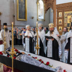 Братія Святогірської Лаври поховала вбитого монаха Варсонофія за вівтарем Успенського собору